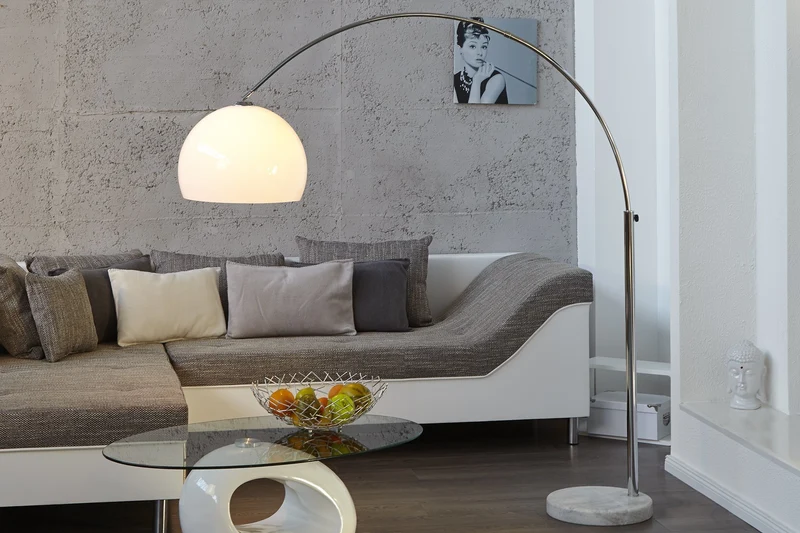 BIG BOW II fehér modern állólámpa krómozott lábbal és márvány talppal